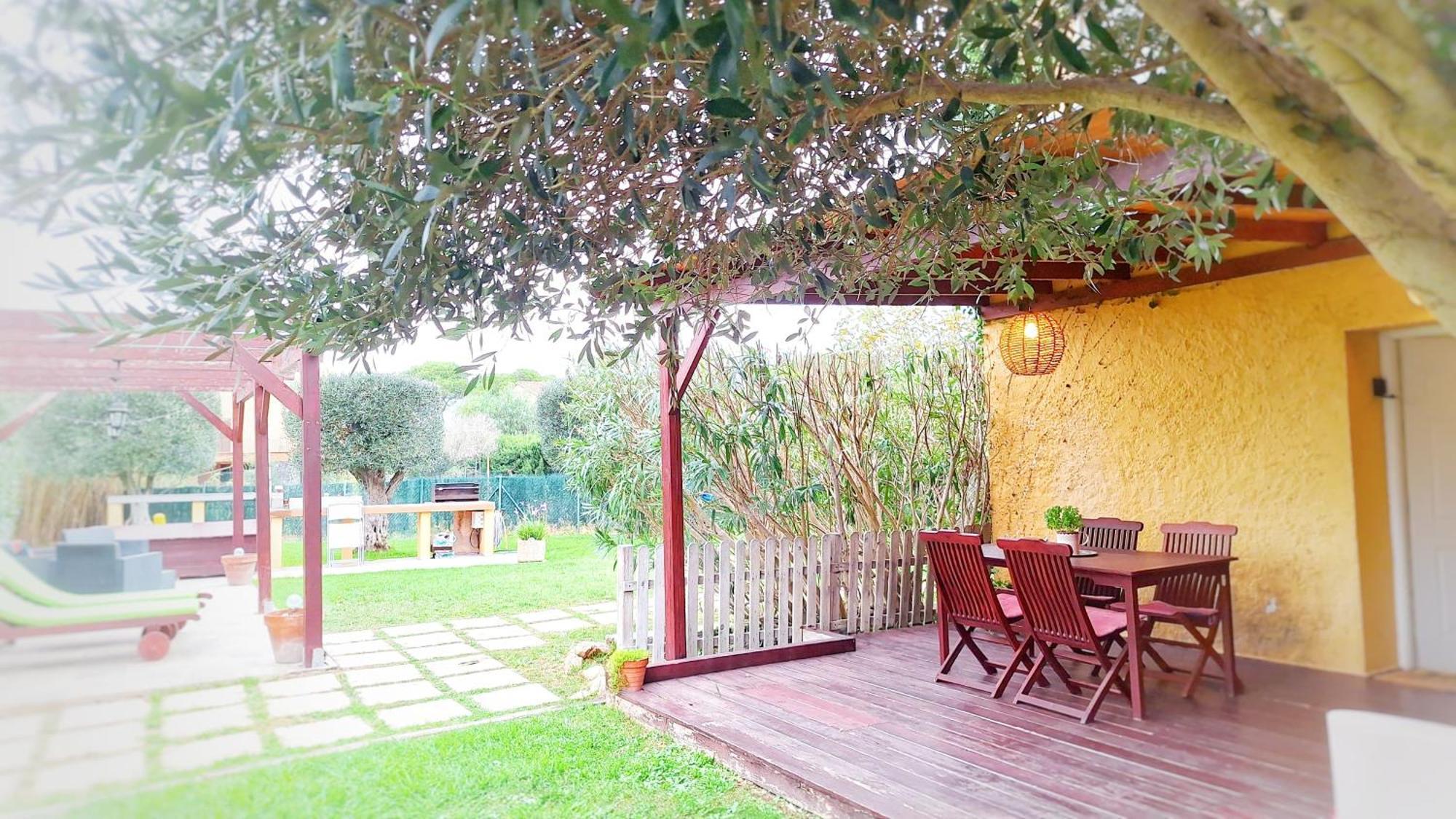 Allotjament Activitats Bora Bora-Empordà Verges Esterno foto